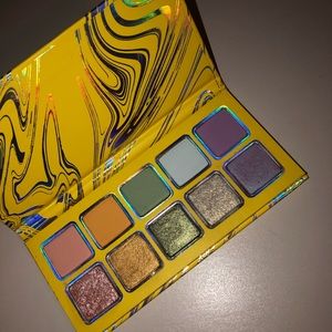 Kylie Jenner Calm Before The Storm Palette